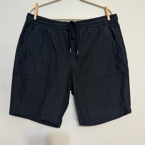 Athleta Farallon Bermuda Short in Black - Picture 2 of 5